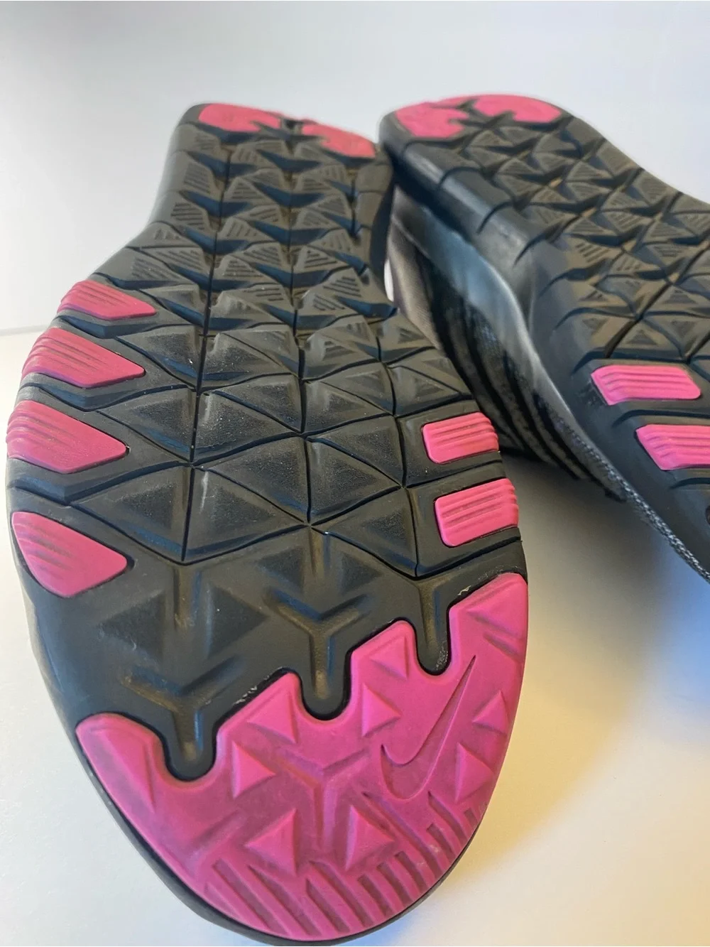 Nike Free TR 6 Women’s Size 8.5 Metallic Silver Black Pink Training 849805-002